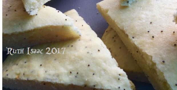 Easy Semolina Pizza/Sooji Pizza