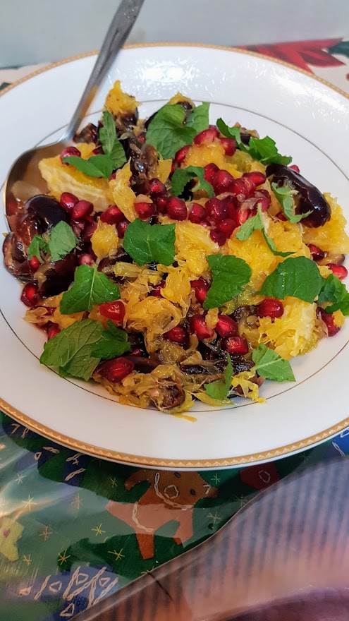 The Wise Woman’s Pomegranate Orange Salat