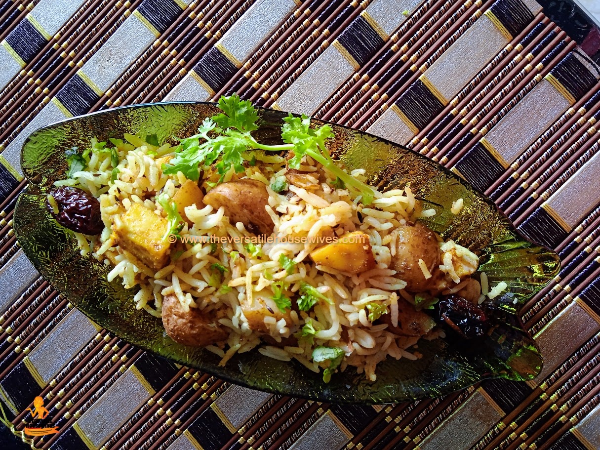 Date, Potato & Paneer Weekend Pulav