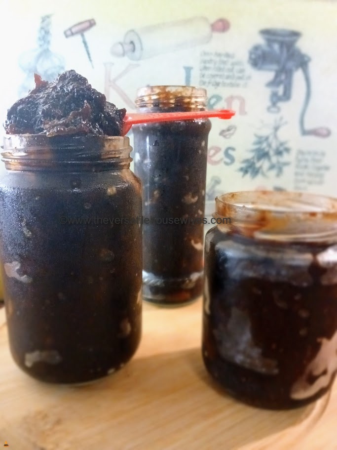 Apple Date Chutney