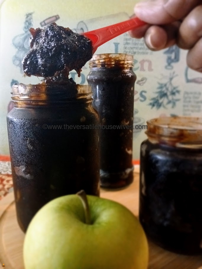 Apple Date Chutney